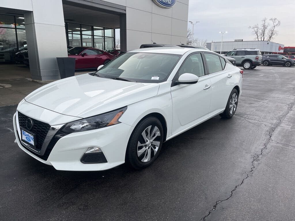 2022 NISSAN Altima