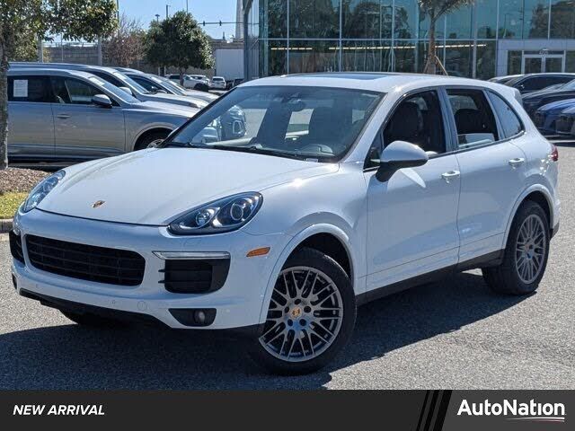 2017 PORSCHE Cayenne