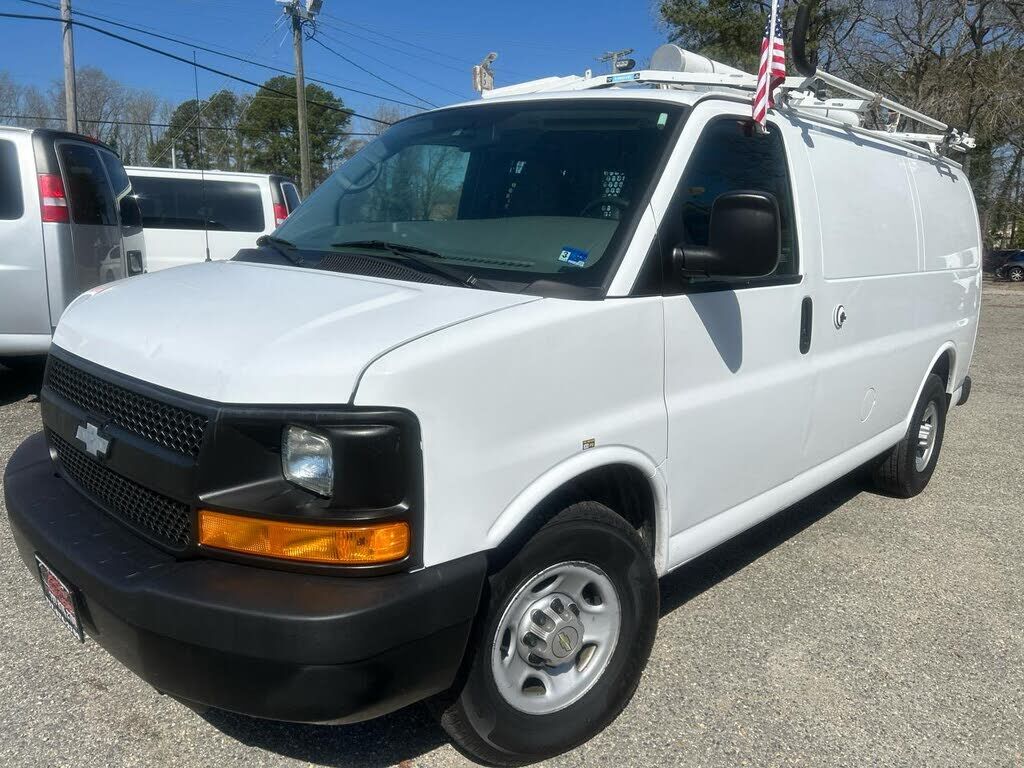 2013 CHEVROLET Express