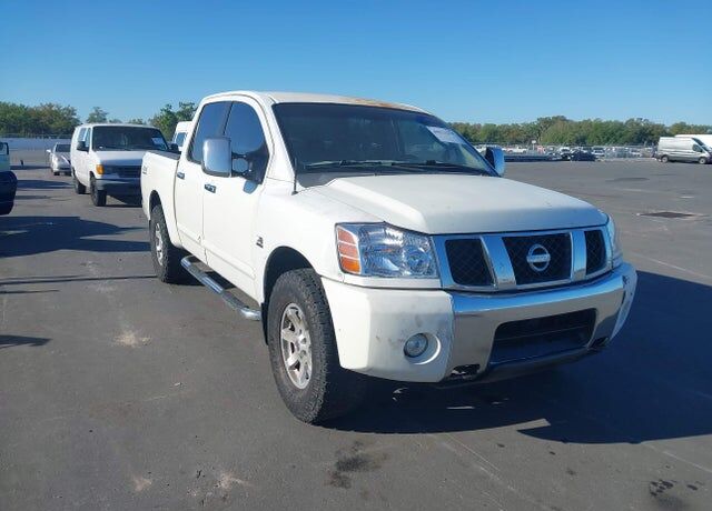 2004 NISSAN Titan