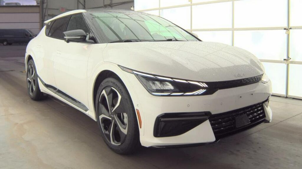 2023 KIA EV6