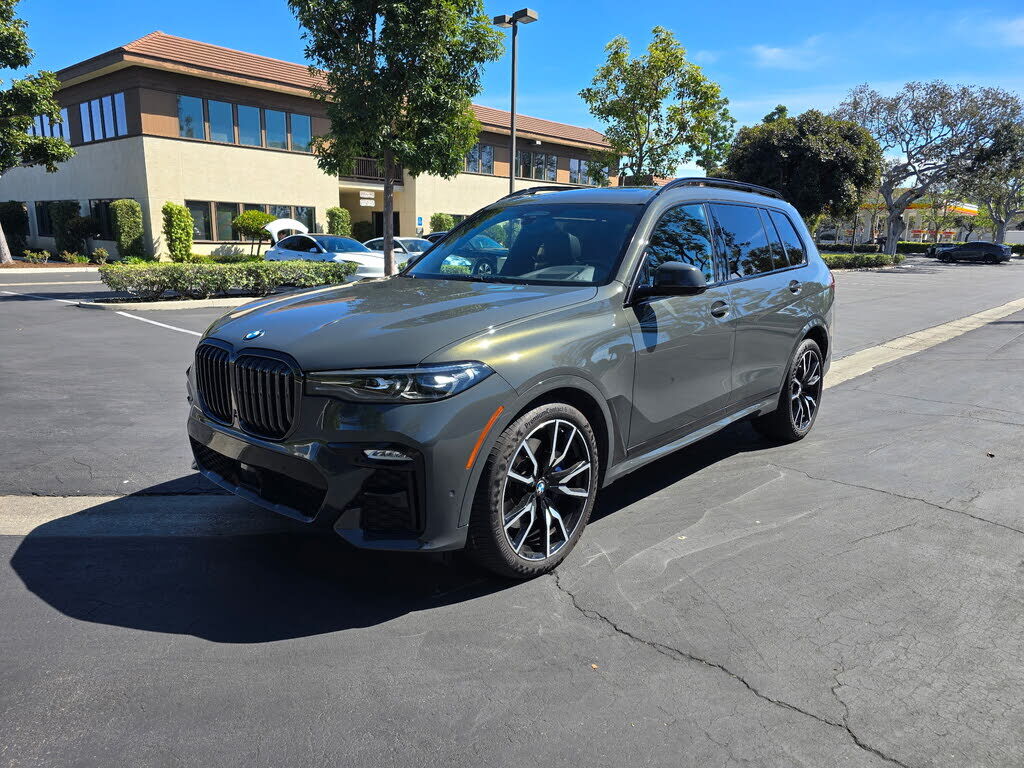 2022 BMW X7
