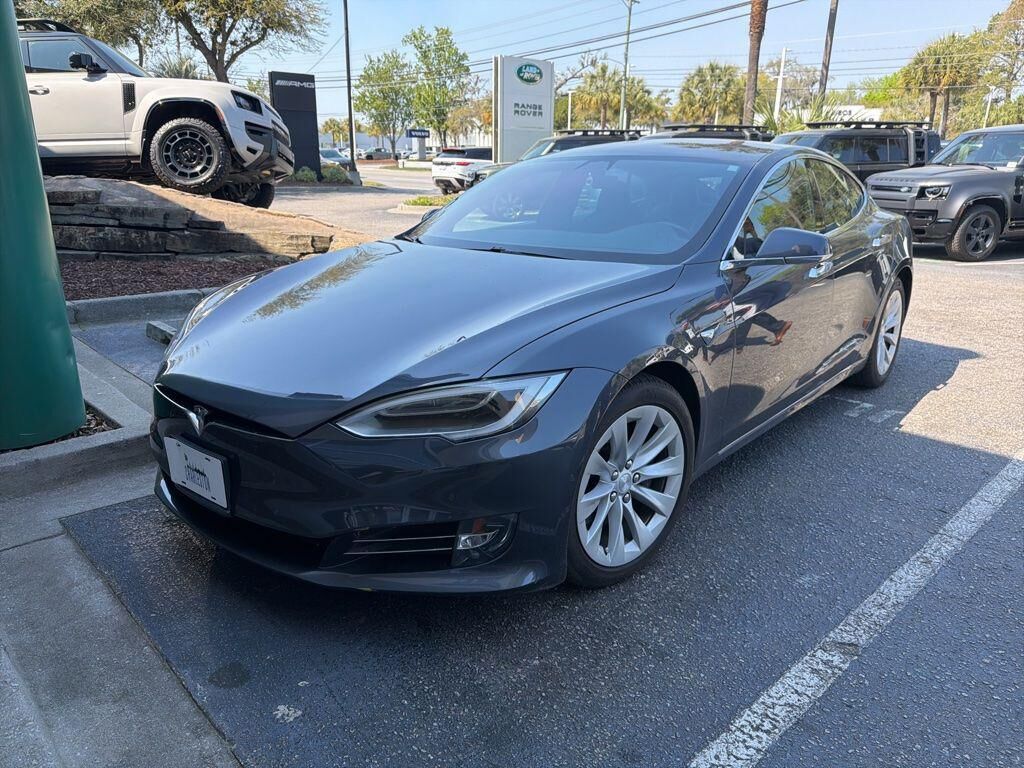 2017 TESLA Model S