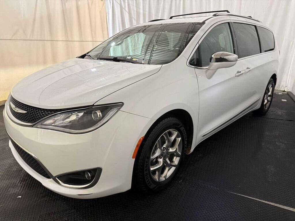 2019 CHRYSLER Pacifica