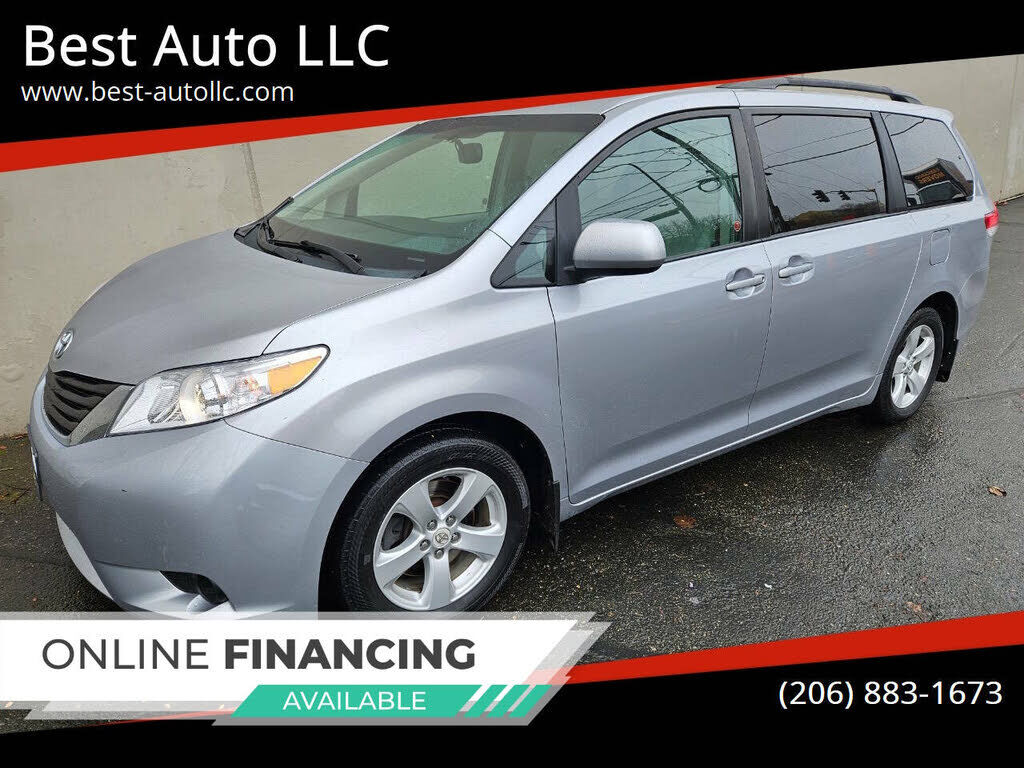 2012 TOYOTA Sienna