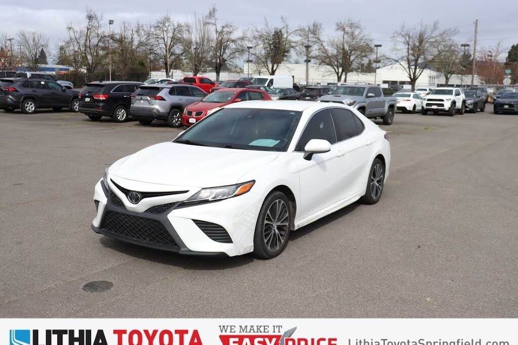 2020 TOYOTA Camry
