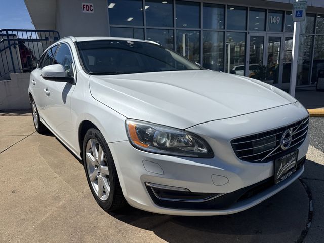 2016 VOLVO V60