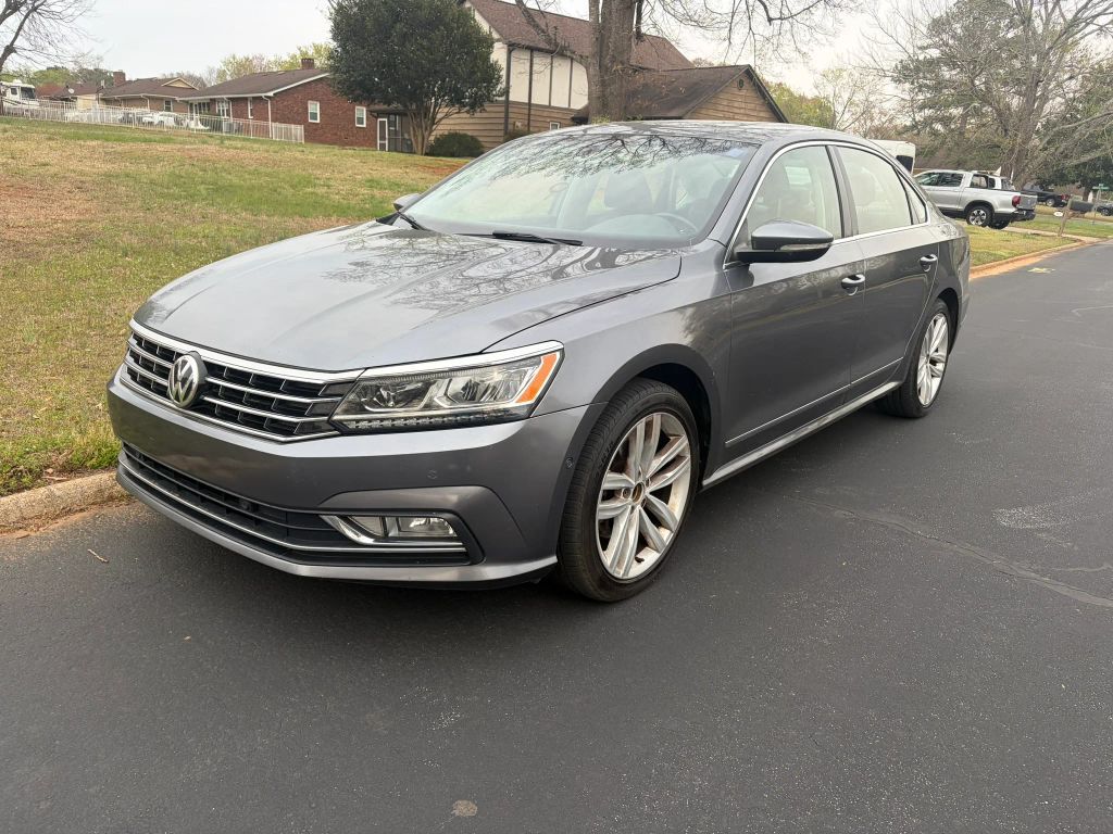 2017 VOLKSWAGEN Passat