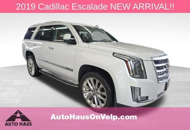 2019 CADILLAC Escalade
