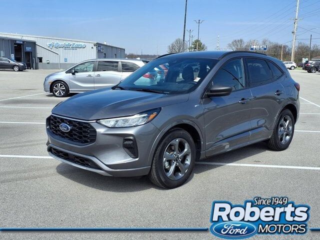 2024 FORD Escape