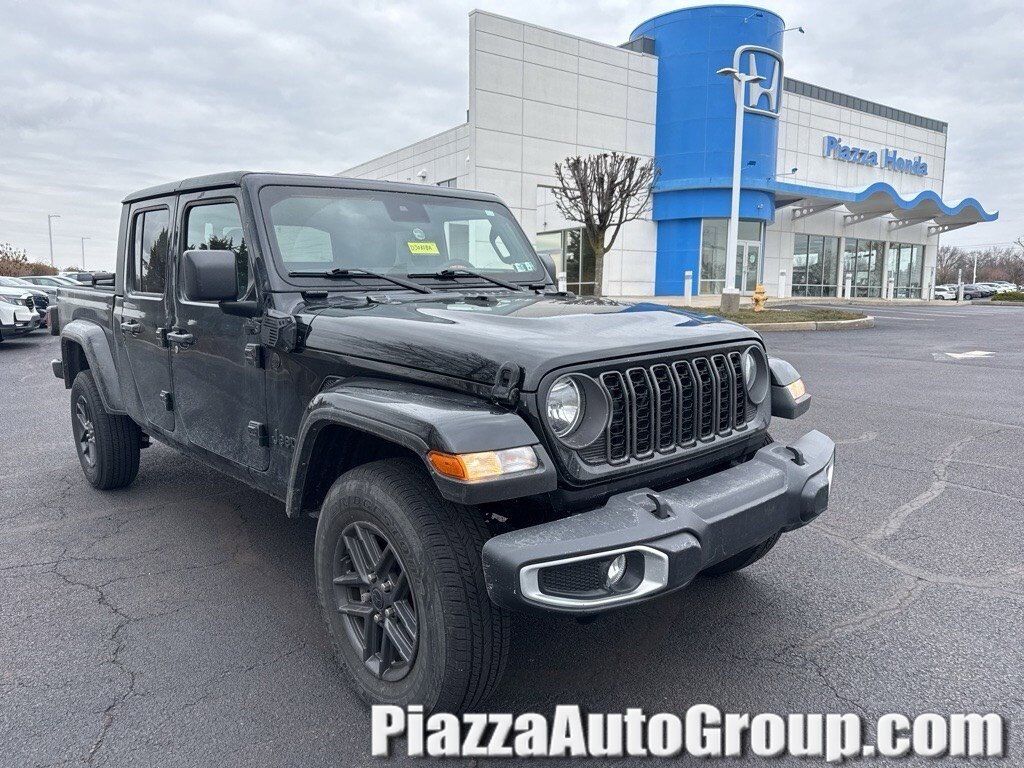 2024 JEEP Gladiator