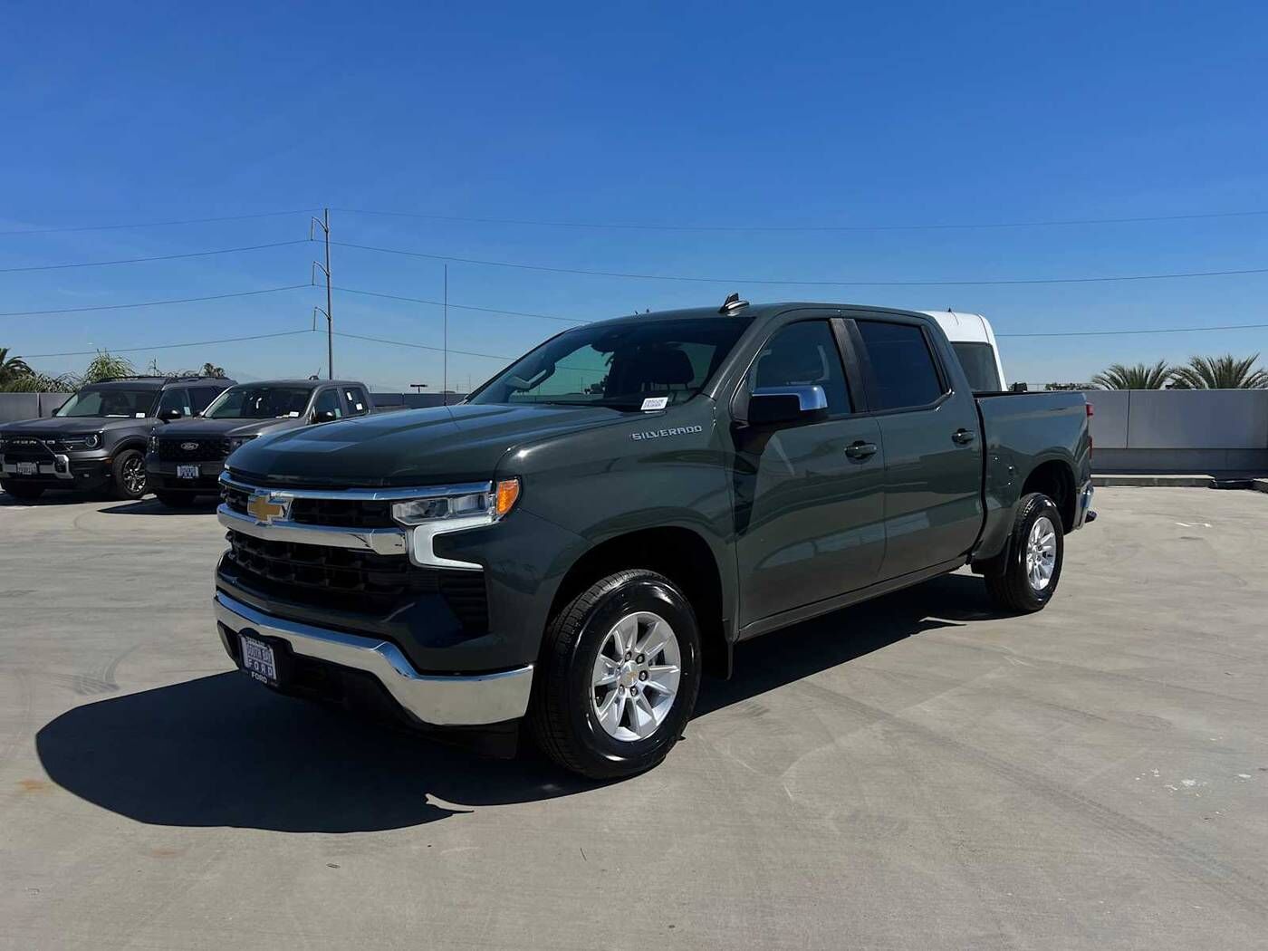 2025 CHEVROLET Silverado