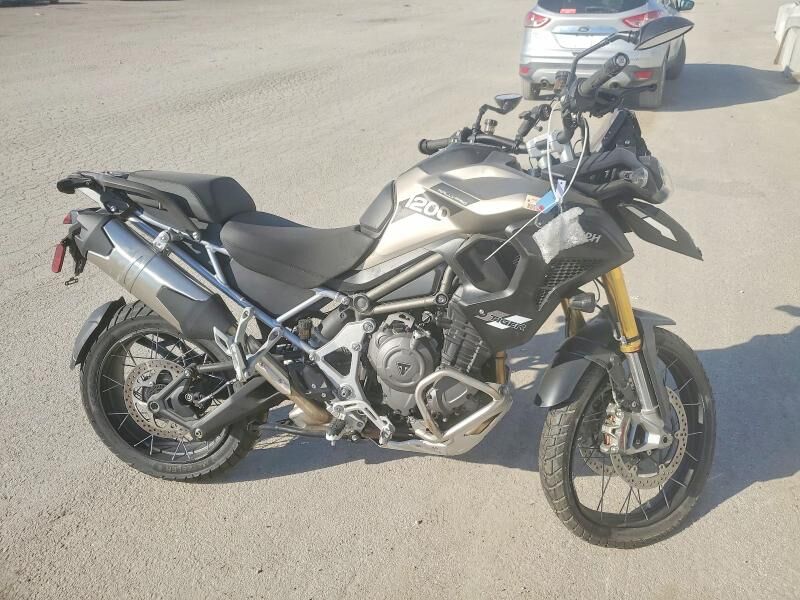 2025 TRIUMPH Tiger