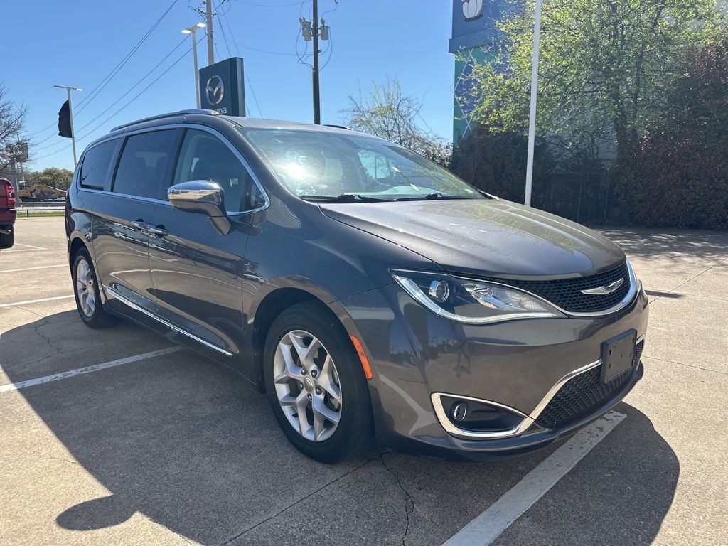 2019 CHRYSLER Pacifica