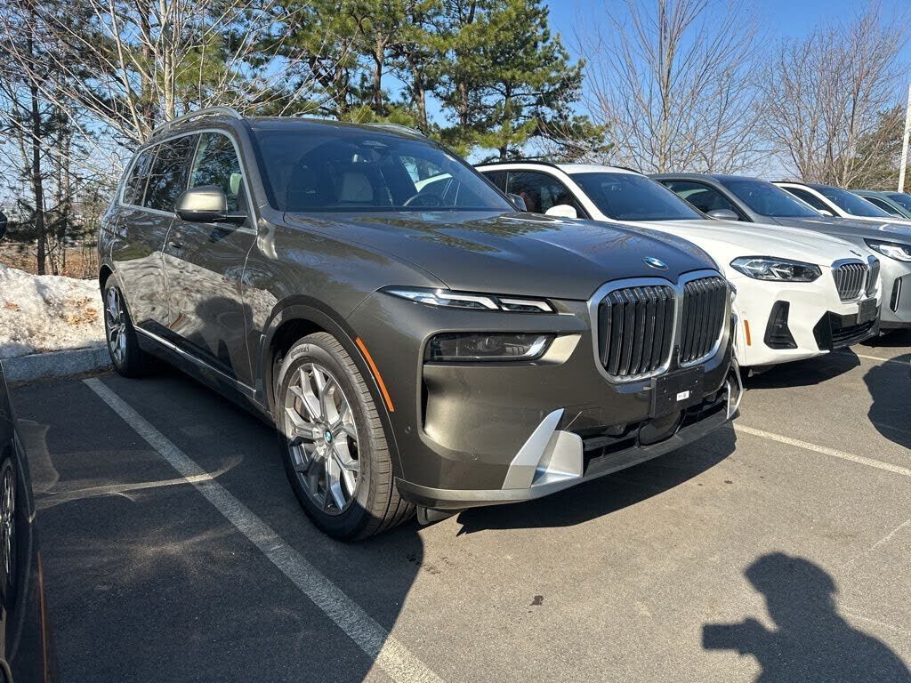 2025 BMW X7