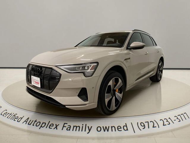 2022 AUDI e-tron