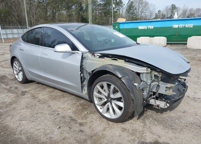 2018 TESLA Model 3
