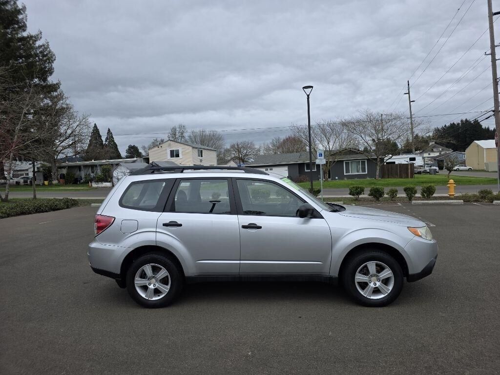 2011 SUBARU Forester