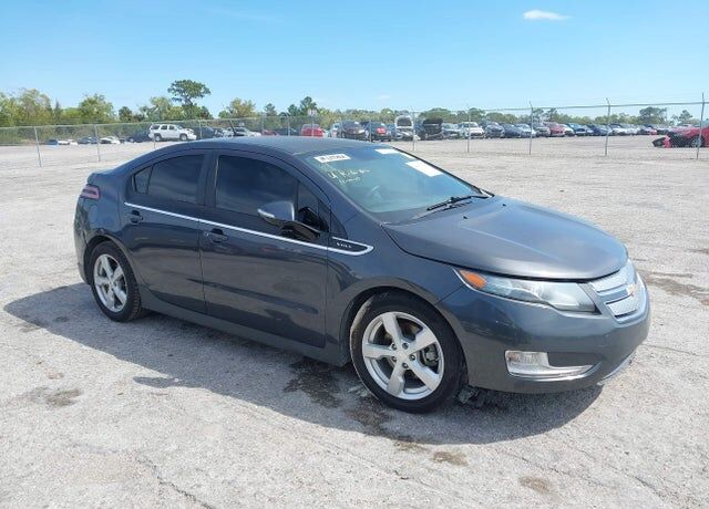 2013 CHEVROLET Volt