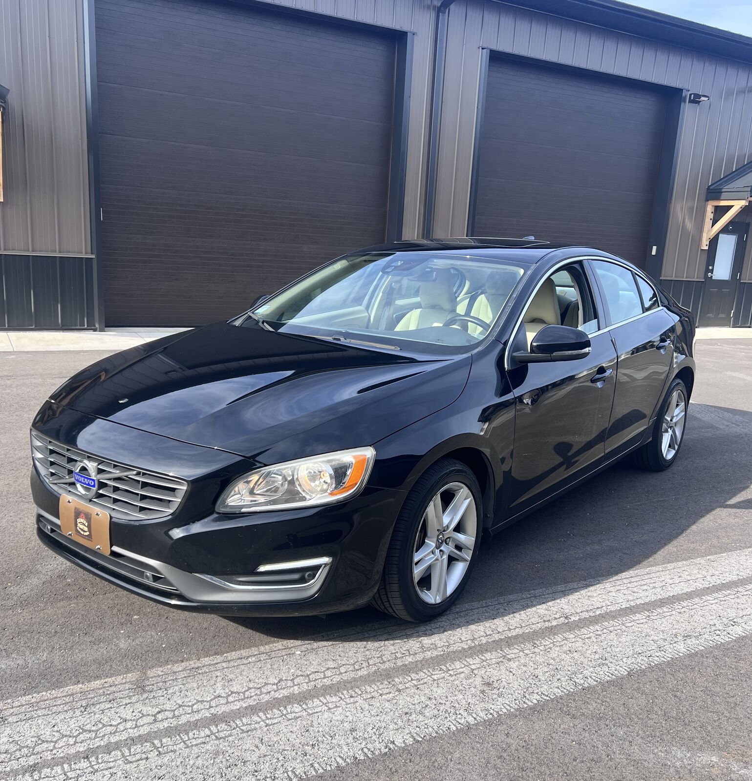 2015 VOLVO S60