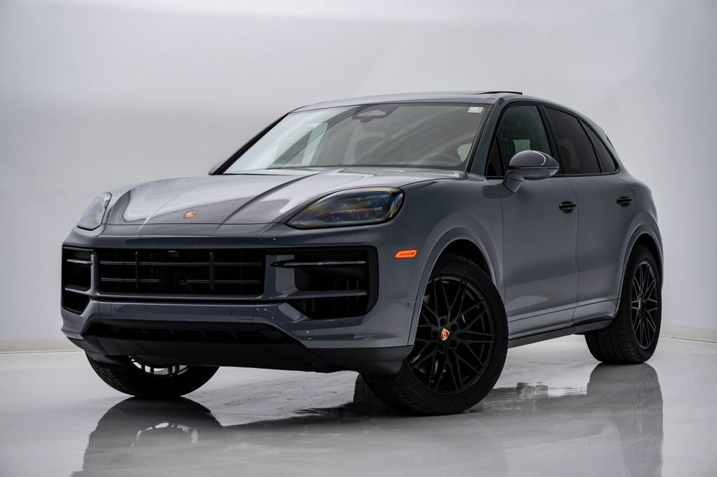2026 PORSCHE Cayenne