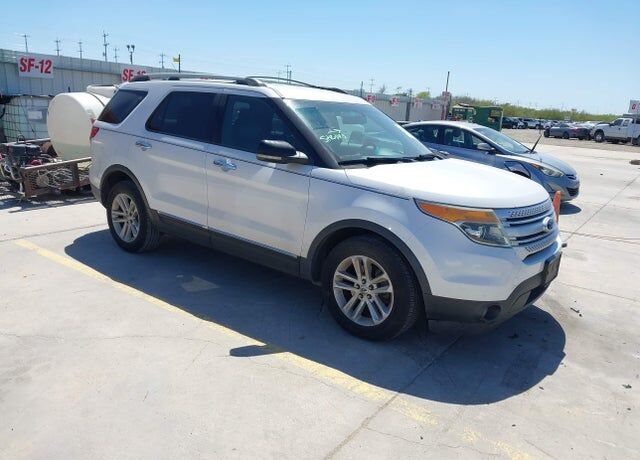 2011 FORD Explorer