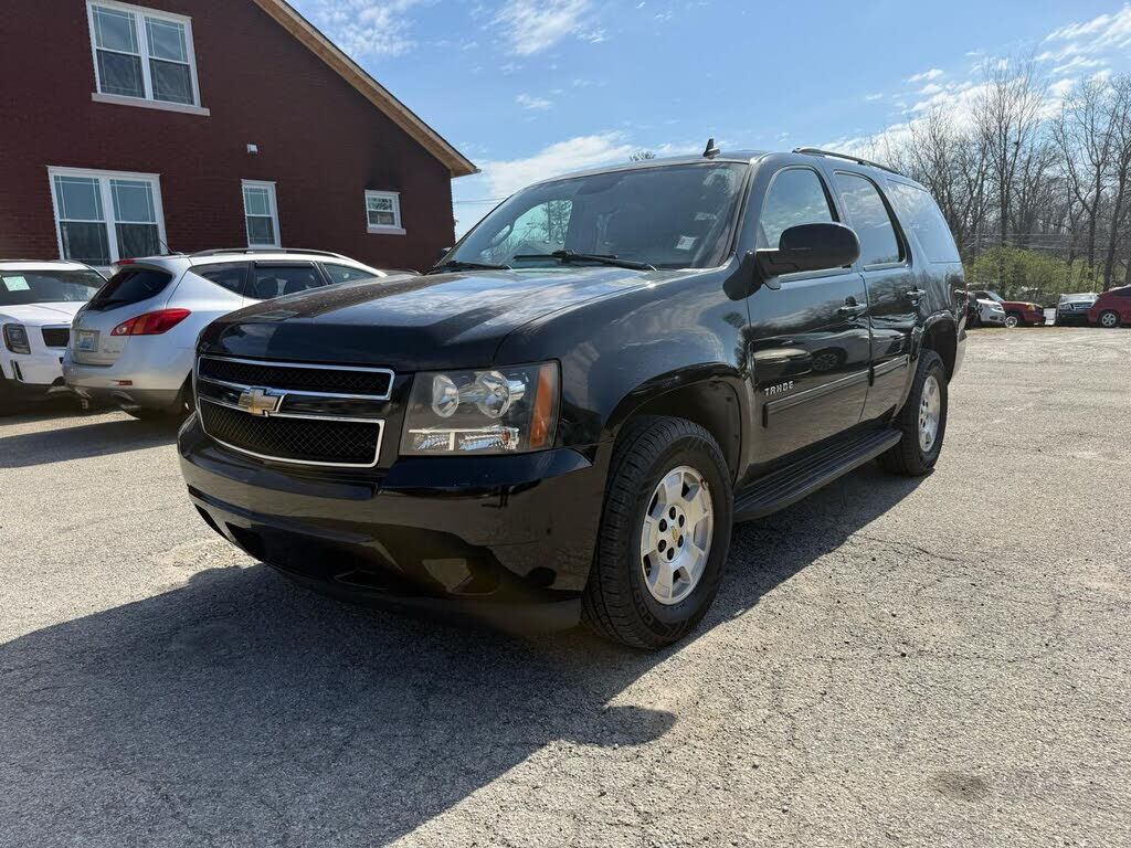 2011 CHEVROLET Tahoe