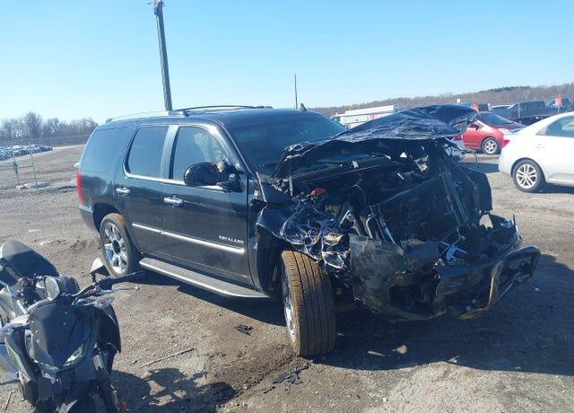 2012 CADILLAC Escalade