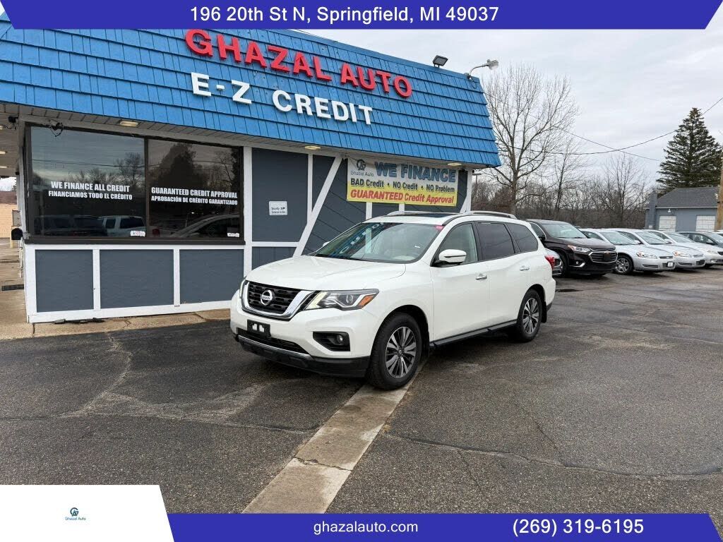 2017 NISSAN Pathfinder