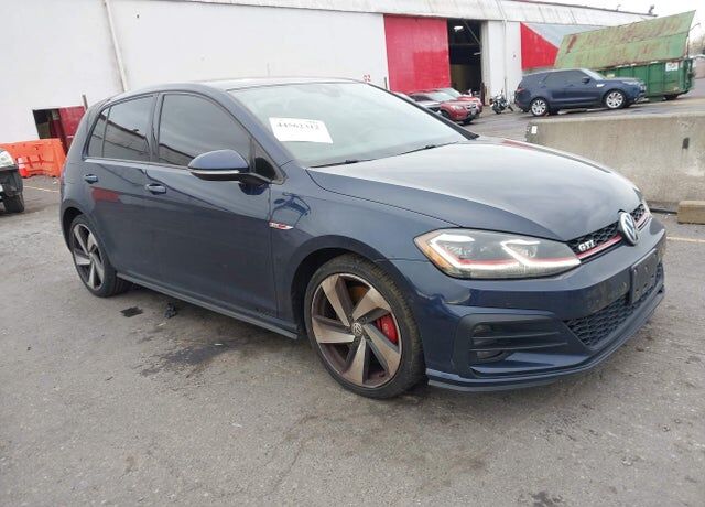 2018 VOLKSWAGEN Golf GTI