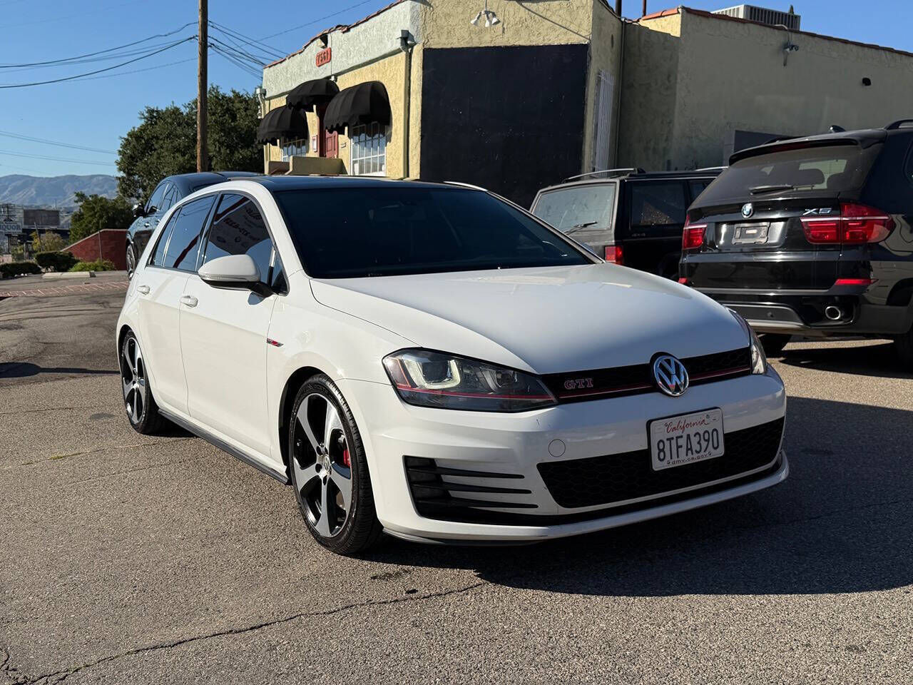2017 VOLKSWAGEN Golf GTI
