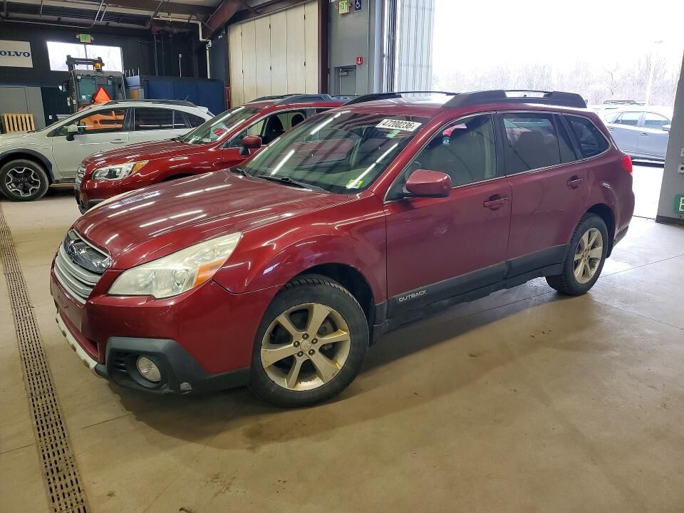 2013 SUBARU Outback