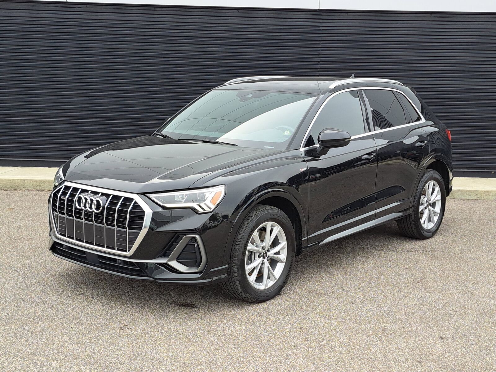 2022 AUDI Q3