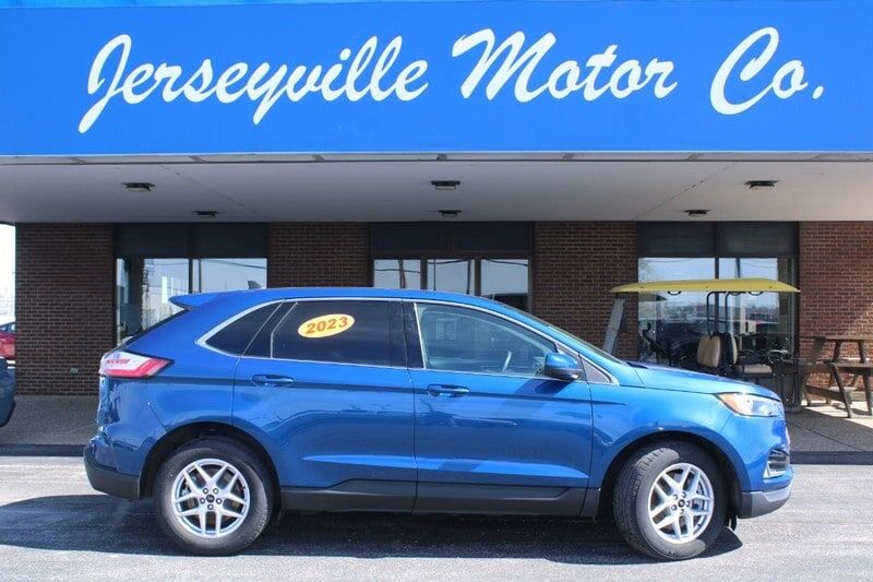 2023 FORD Edge