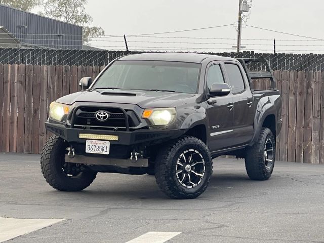 2013 TOYOTA Tacoma