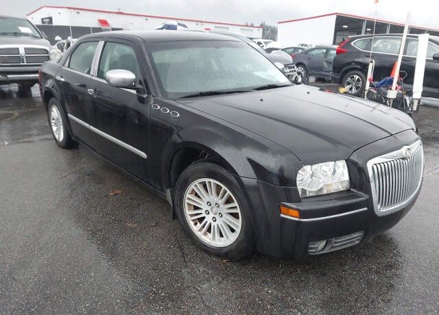 2010 CHRYSLER 300