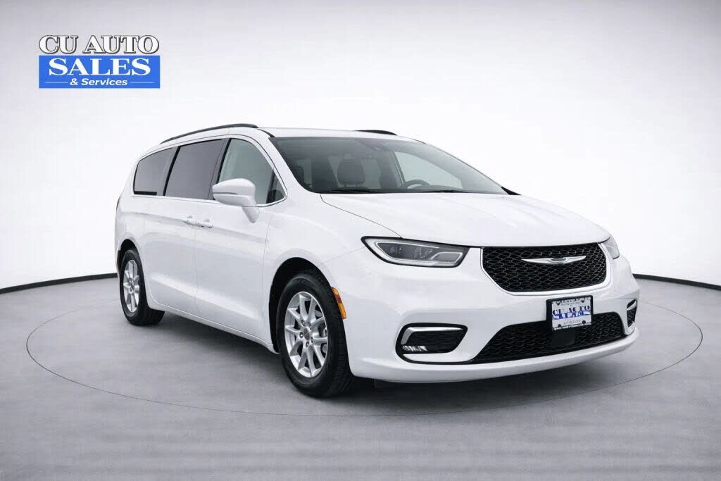 2022 CHRYSLER Pacifica