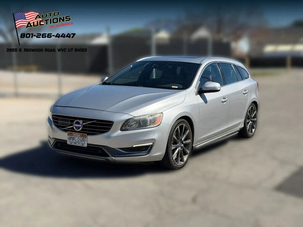 2015 VOLVO V60