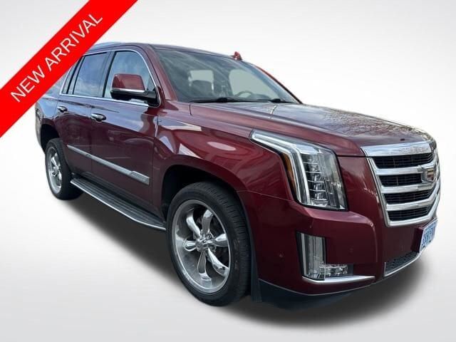 2017 CADILLAC Escalade