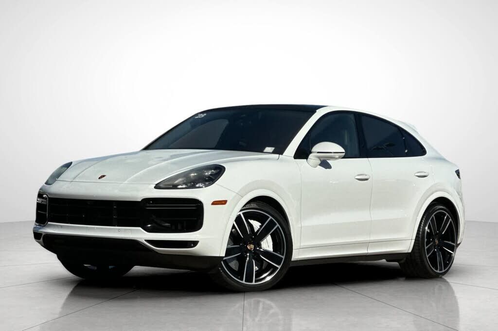 2023 PORSCHE Cayenne