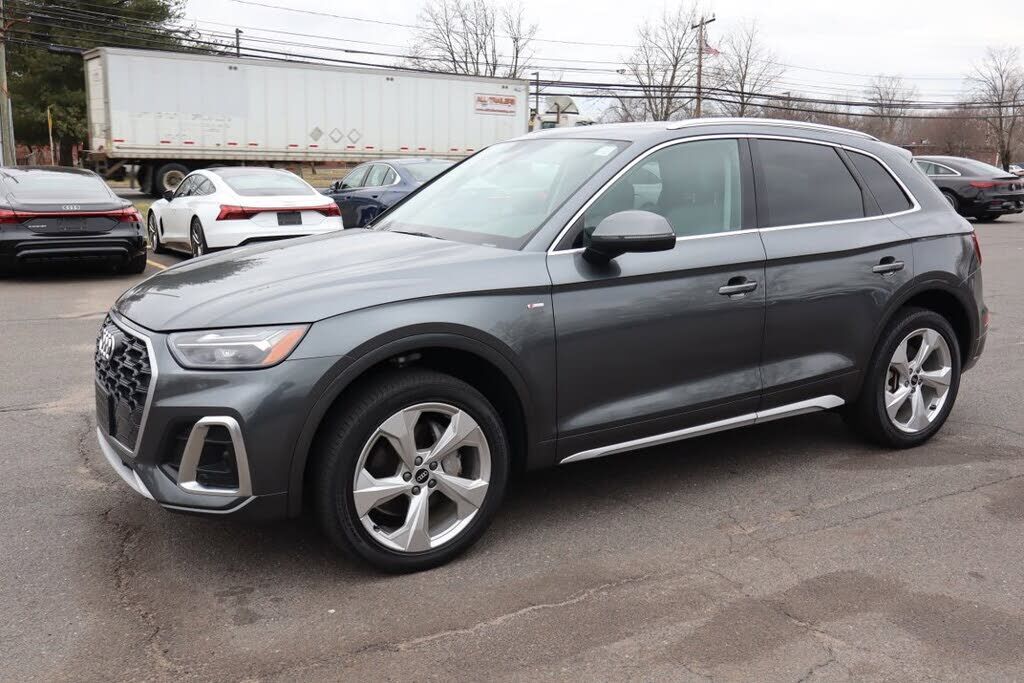 2022 AUDI Q5