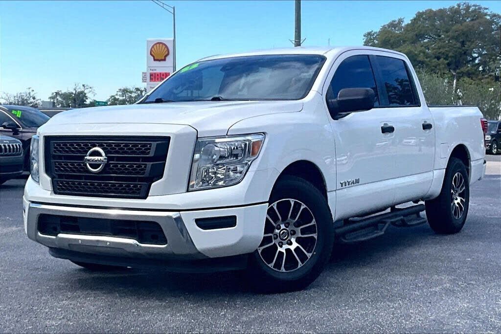 2022 NISSAN Titan