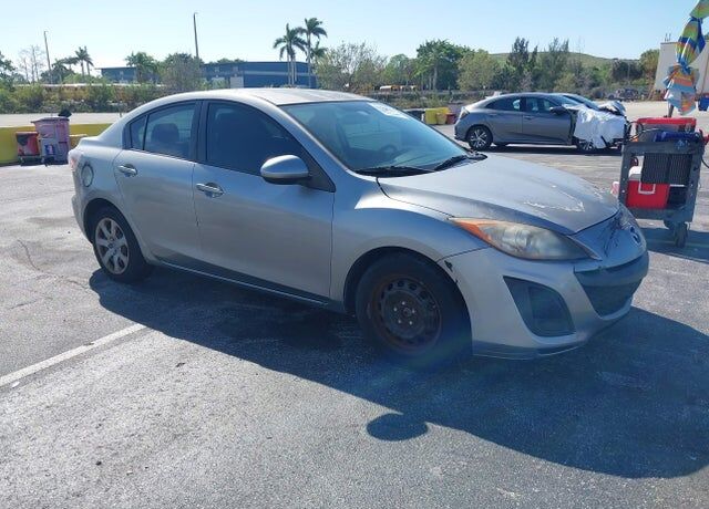 2011 MAZDA Mazda3