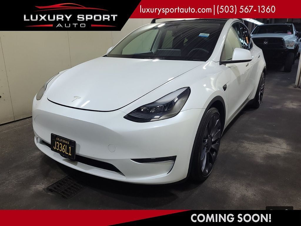 2024 TESLA Model Y