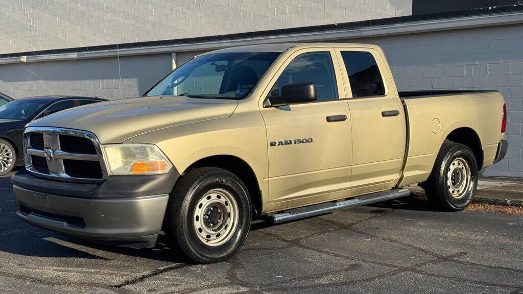 2011 DODGE Ram