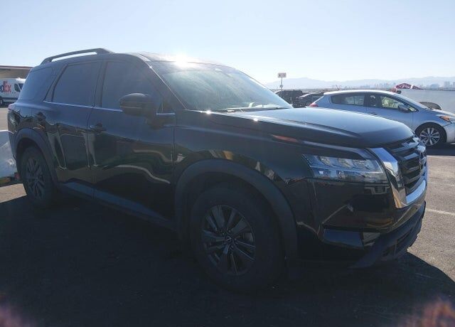 2022 NISSAN Pathfinder