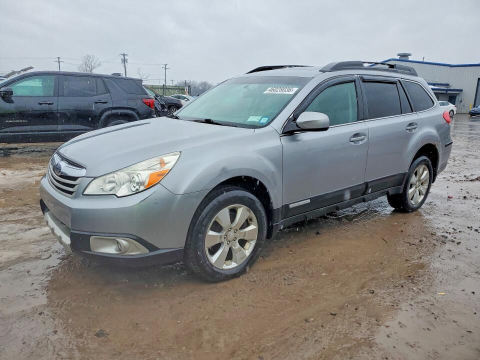 2010 SUBARU Outback