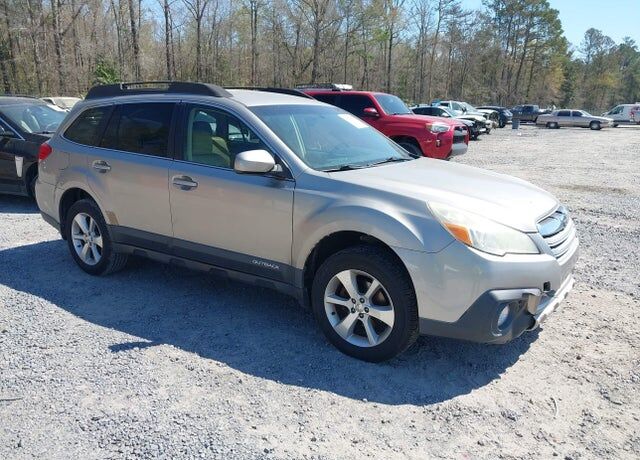 2014 SUBARU Outback
