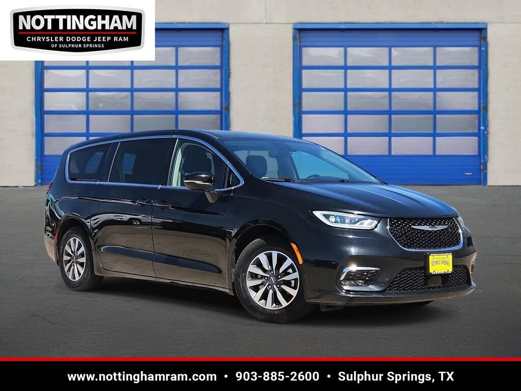 2023 CHRYSLER Pacifica