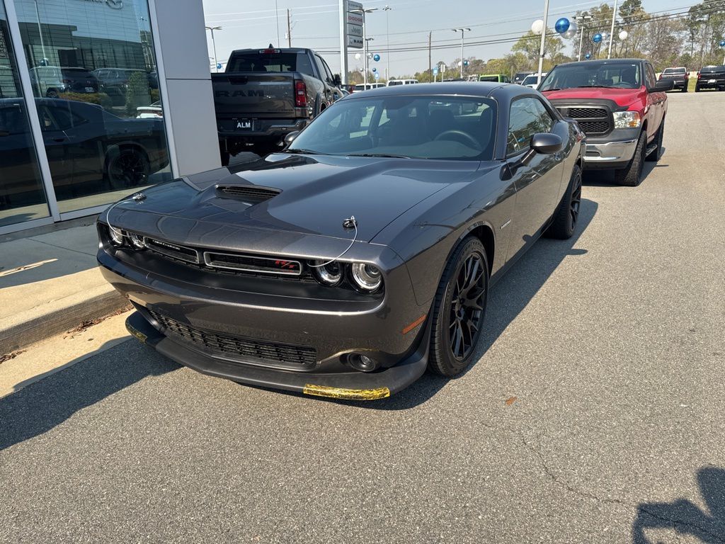 2021 DODGE Challenger